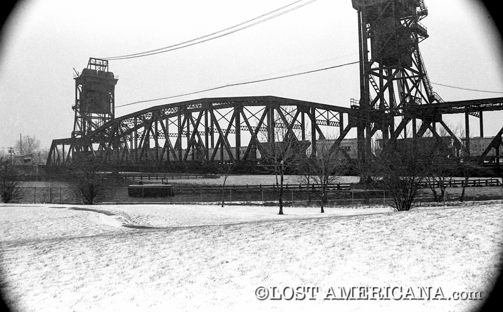 Photos of the old Rock Island train bridge over the south end of the Des Plaines River in Joliet, Illinois.   Photo copyright of Vincent David Johnson. http://www.VincentDavidJohnson.com