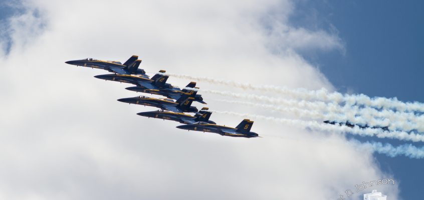 Blue Angels over Chicago for Covid-19 workers
